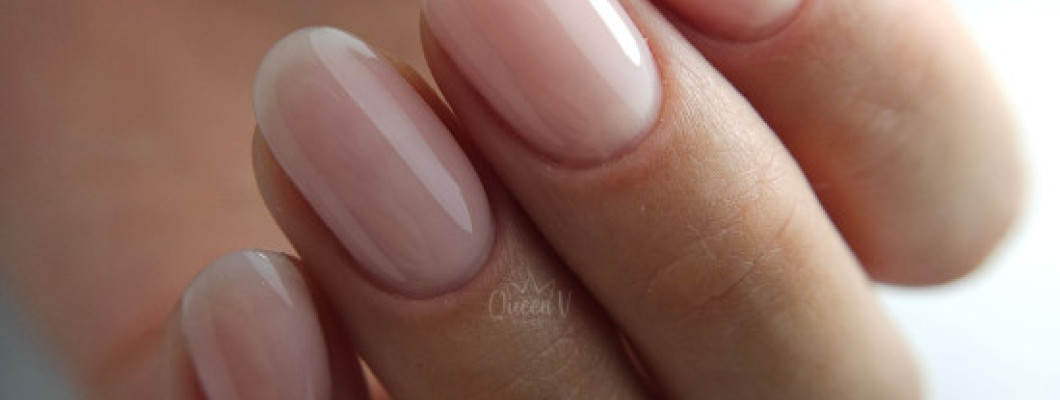 Gel Polish vs. BIAB - wat is het verschil? Gel Polish vs. BIAB - wat is het verschil?